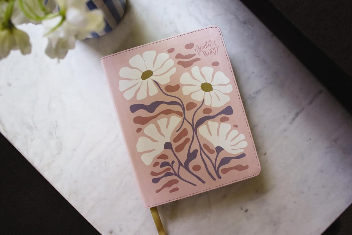 NIV Beautiful Word Coloring Bible (Leathersoft Pink)